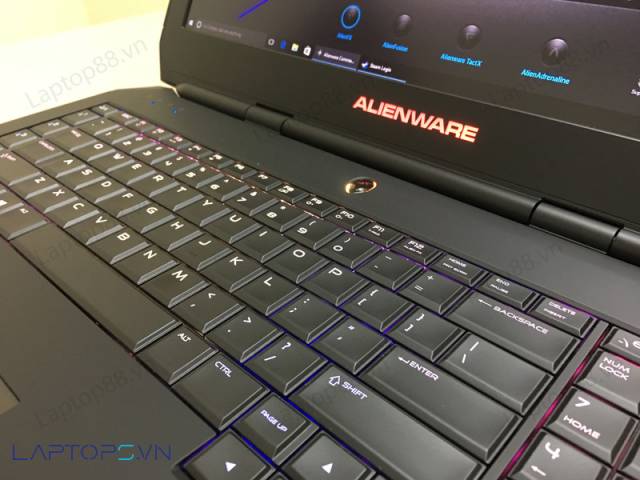 Dell Alienware 17R3 4 dell alienware 17r3 4 1696746519 640